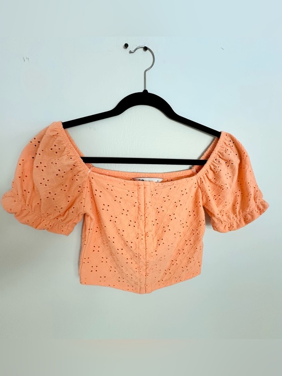 SO Tops - Peach eyelet crop top S